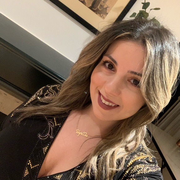 Meet your Posher, Angela - Picture 1 of 1